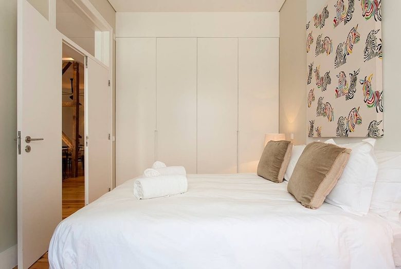 Figueira Square Downtown Deluxe Apartment Rentexperience