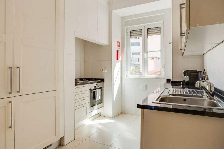 Fernando Pessoa Apartment Rentexperience