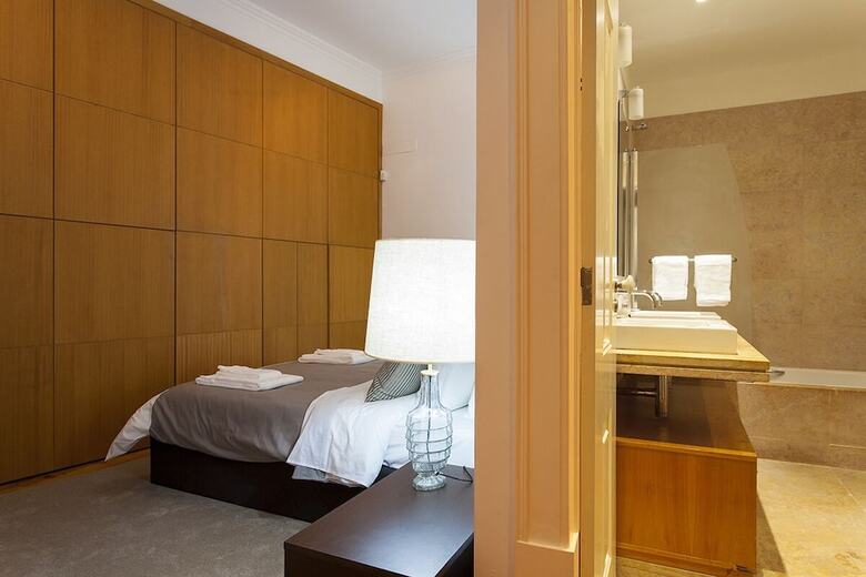 Elegant Chiado Apartment Rentexperience