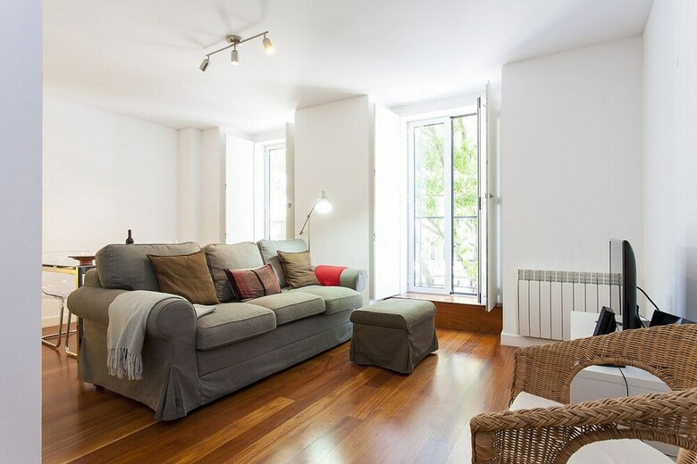 Bel�m Burgundy Apartment Rentexperience