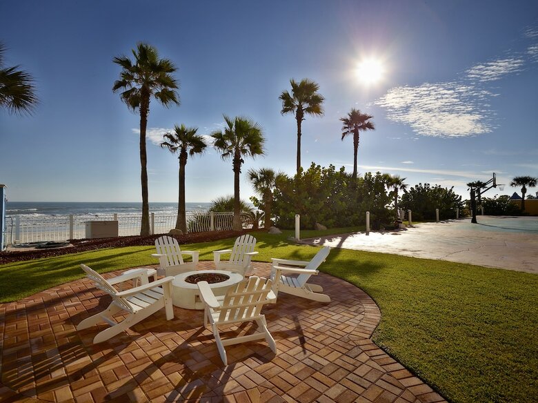 Hotel Plaza Resort & Spa