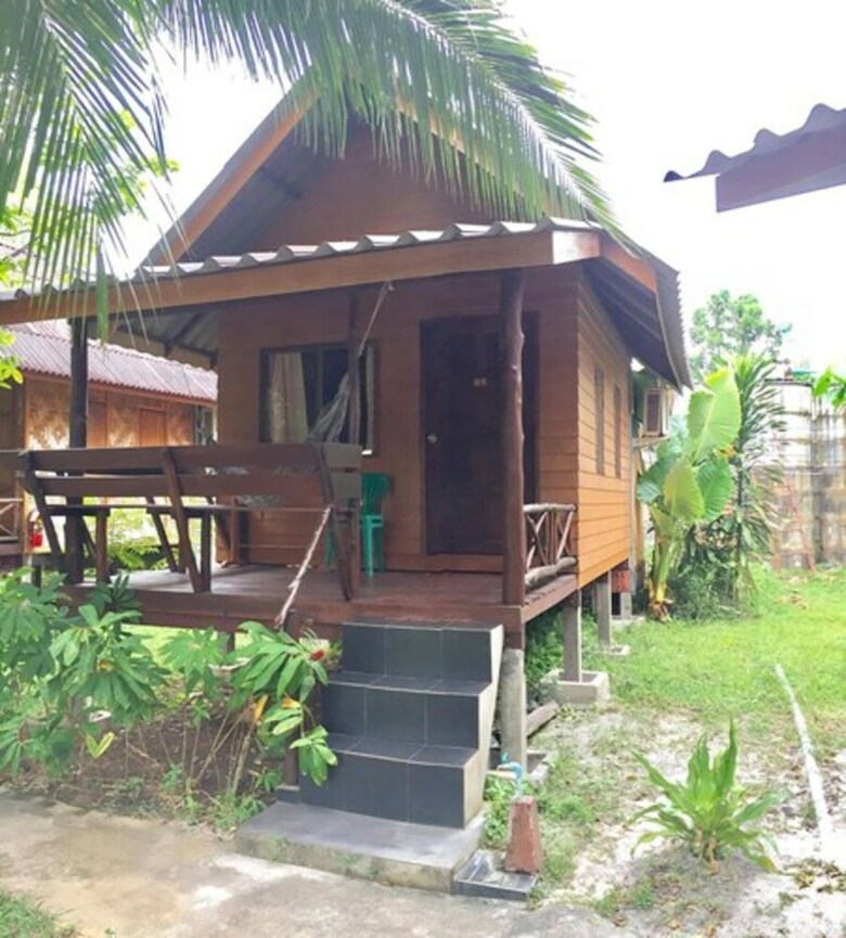 Hotel Lanta Pearl Beach Resort