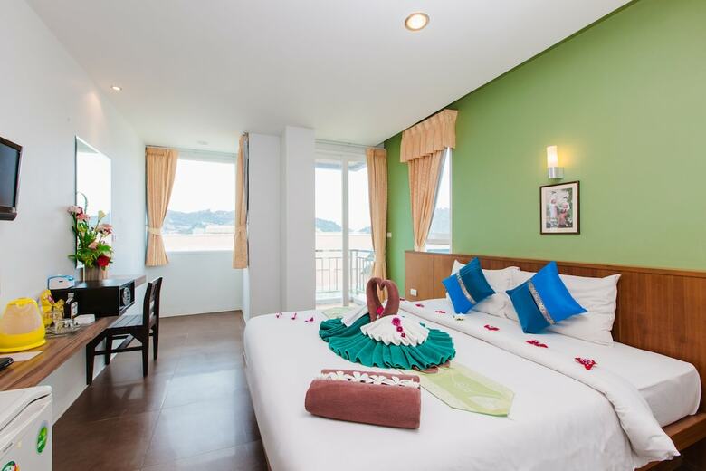 Hotel Azure Bangla Phuket
