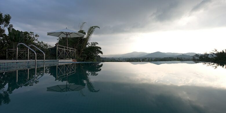 Hotel Amritara Ambatty Greens Resort