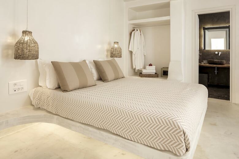 Hotel Naxian Collection