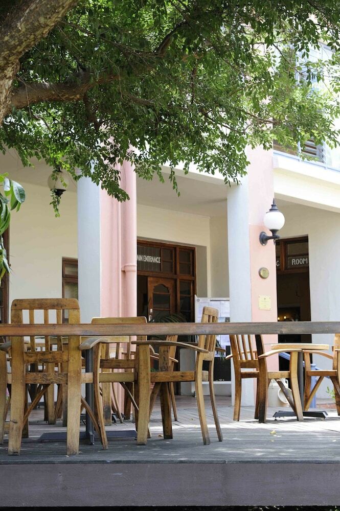 Montagu Country Hotel