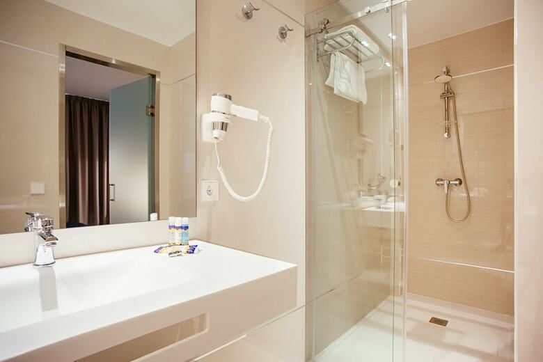 Hotel Globales Acis Y Galatea