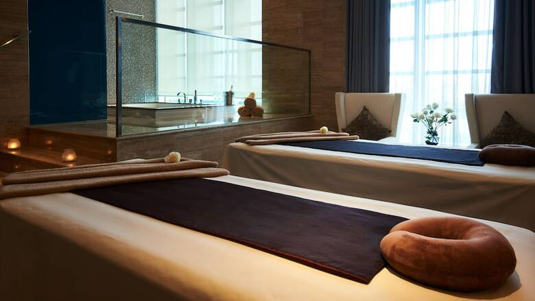 Hotel Grand Mercure Danang