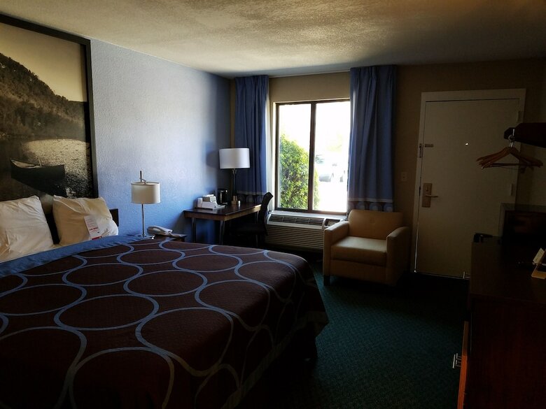 Motel Super 8 By Wyndham Bentonville