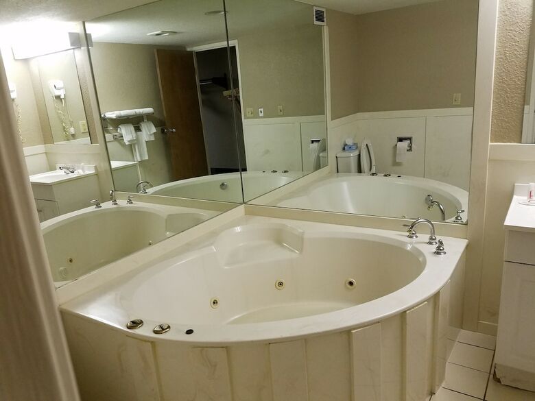 Motel Super 8 By Wyndham Bentonville
