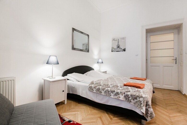 Nagy Diofa 18 Apartment I.