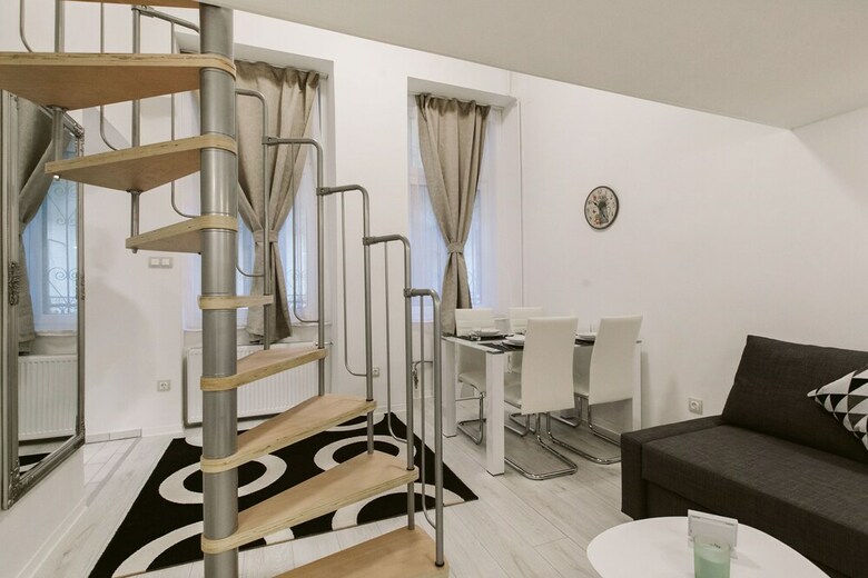 Lazar 18 Apartment