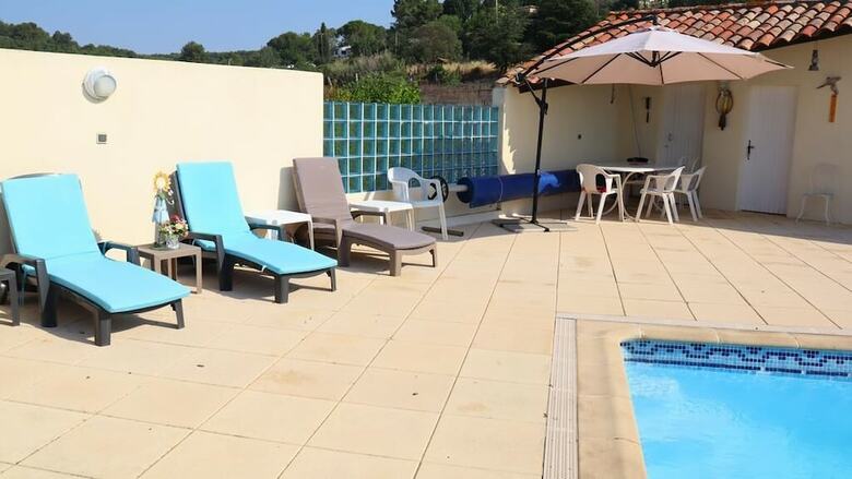 Bed & Breakfast Chambres D'hotes La Tamarisse