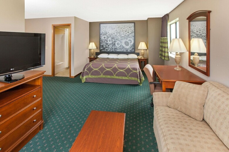 Hotel Super 8 By Wyndham Anamosa Ia