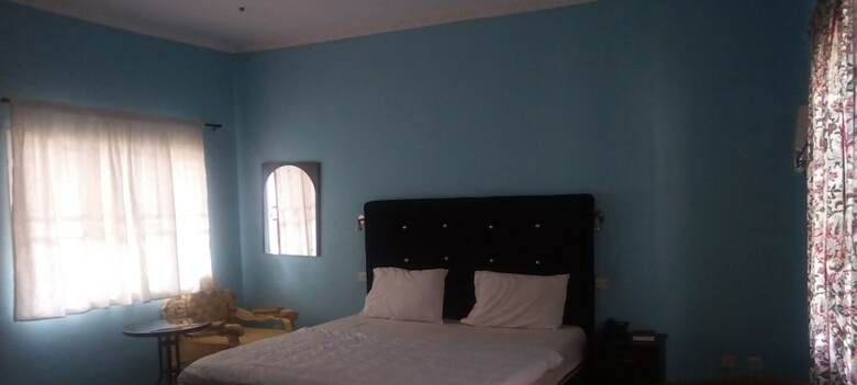 Hotel Paris Apartment