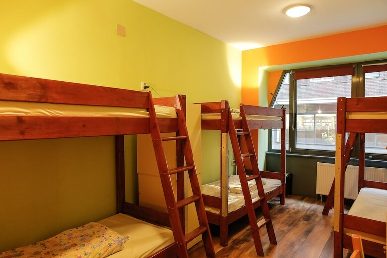 Hostal Bazar Hostel
