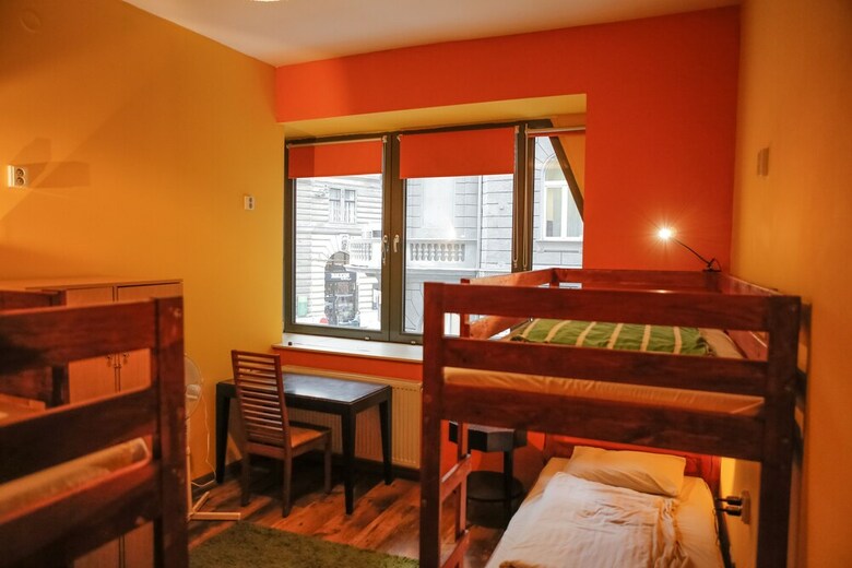 Hostal Bazar Hostel