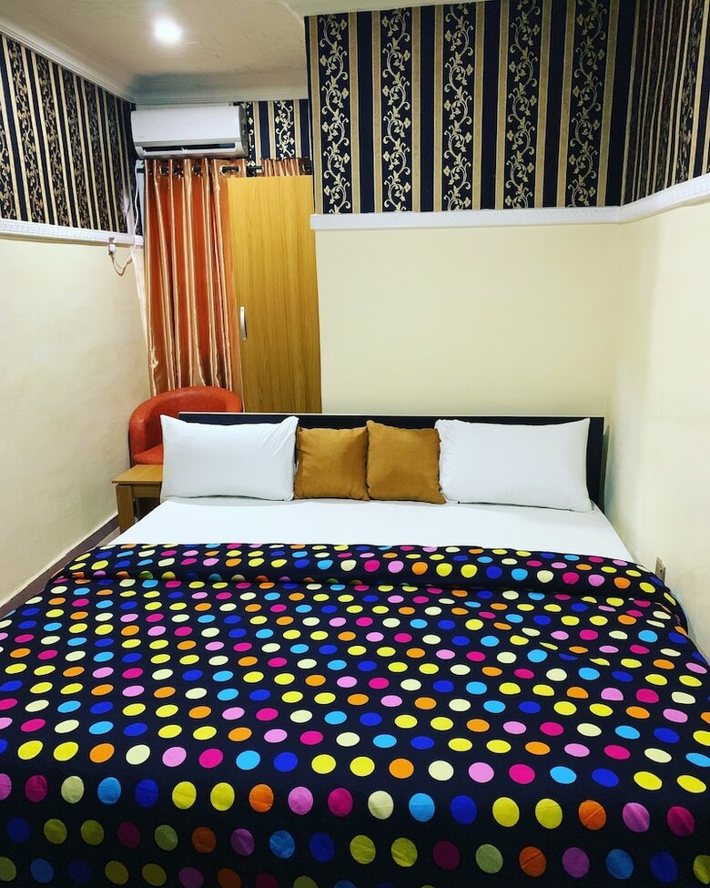 Ariflad Hotel & Suites