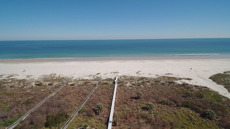 Pet Friendly, Oceanfront, 3 Bed, 2 Bath - Ocean Paradise