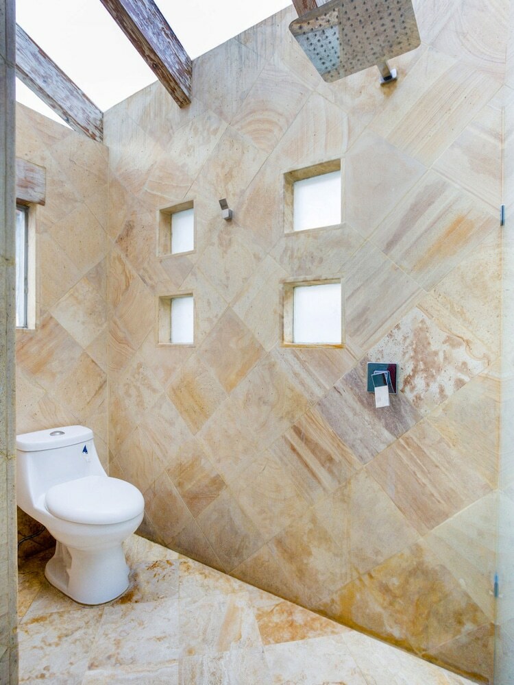 Hotel Collection O Coyota House