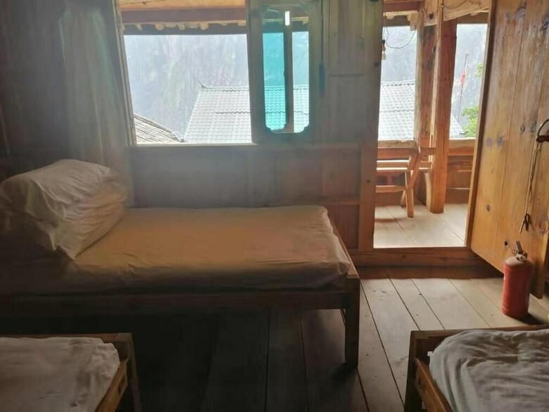 Hostal Ancient Road Youth Hostel