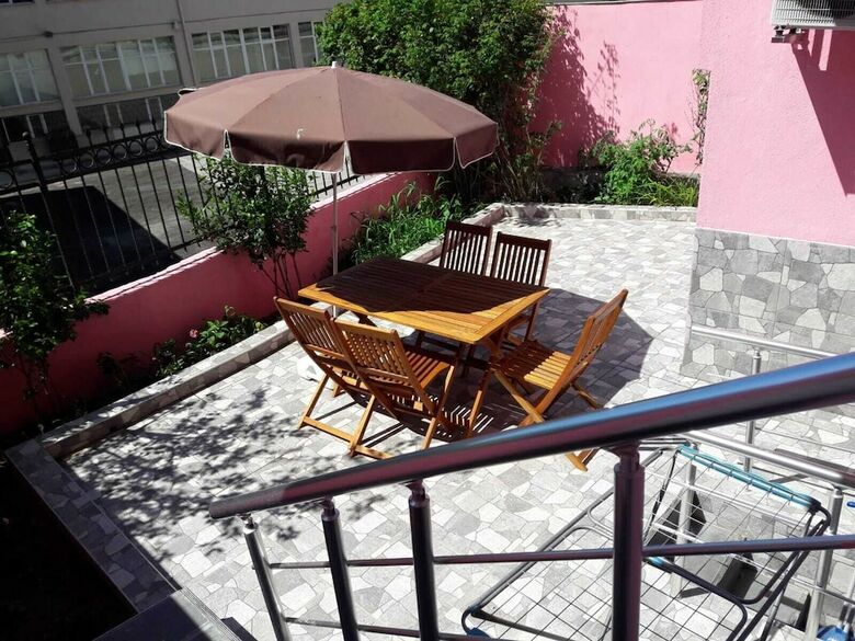 Golden Life Apart Otel