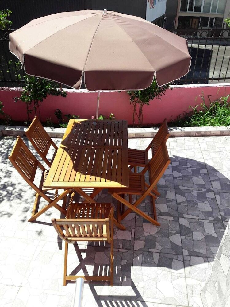 Golden Life Apart Otel