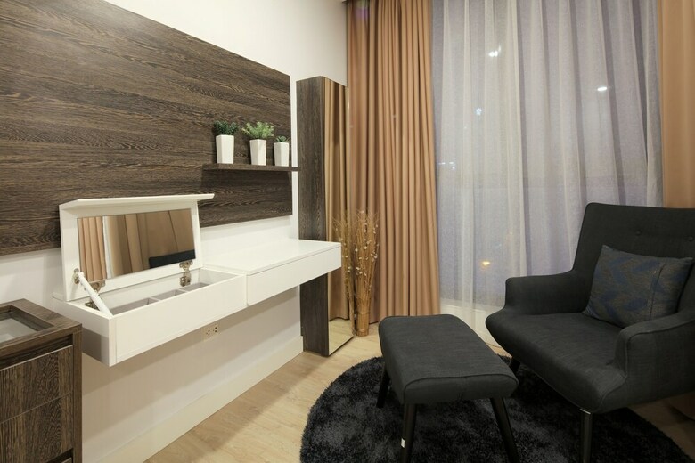 Sophie Lancaster Hanoi Apartment