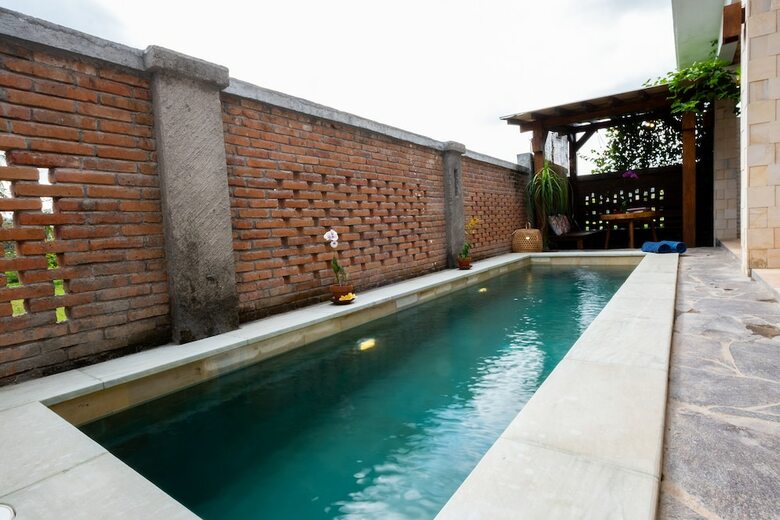 Hotel Oyo 1493 Surya Villa