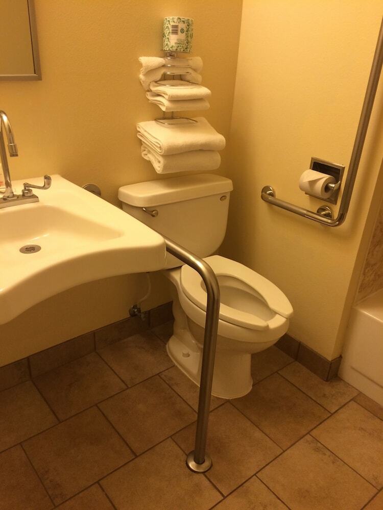 Hotel Super 8 By Wyndham Idaho Falls
