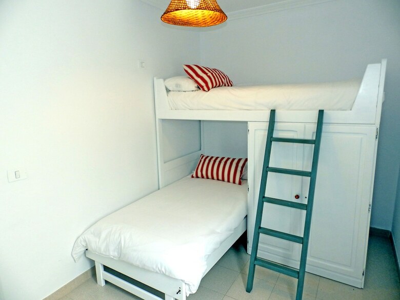 Apartamentos Atico Medano 3