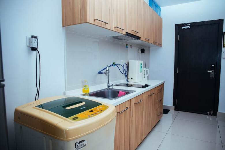 Apartamentos Ksl Studio Homestay By Immaculate