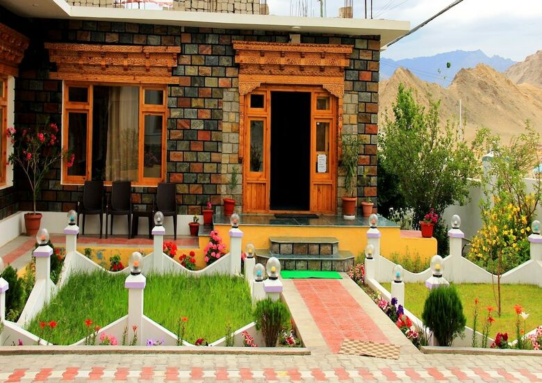 Tih Hotel Jeevanam Villa