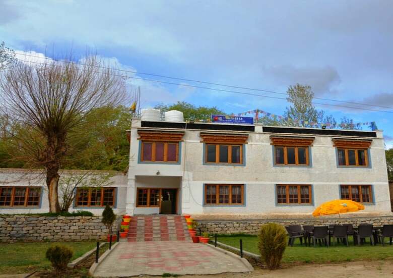 Hotel Tih Khushu Guest House