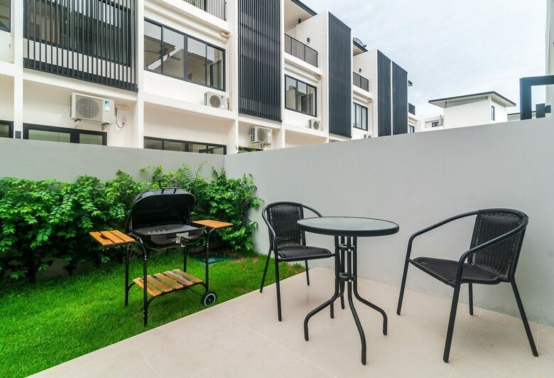 3bdr Townhouse 800m From Bangtao Beach