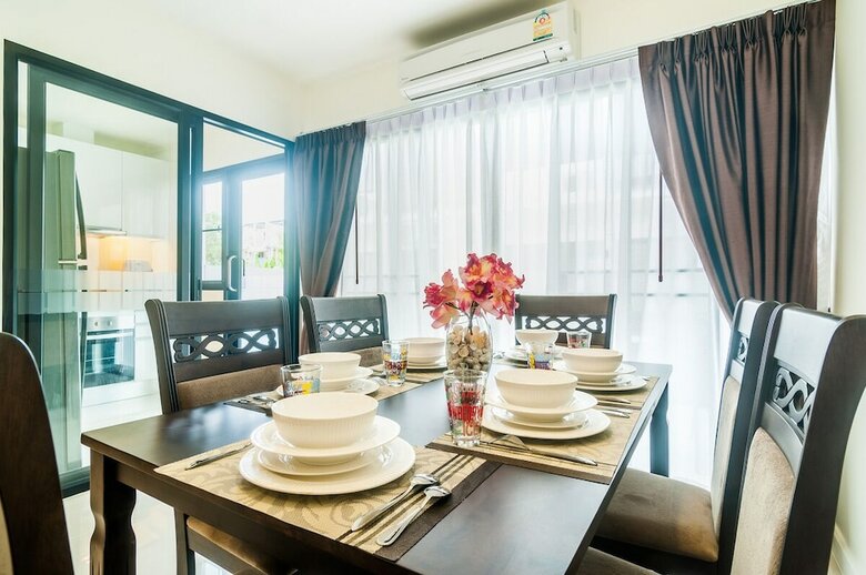 3bdr Townhouse 800m From Bangtao Beach