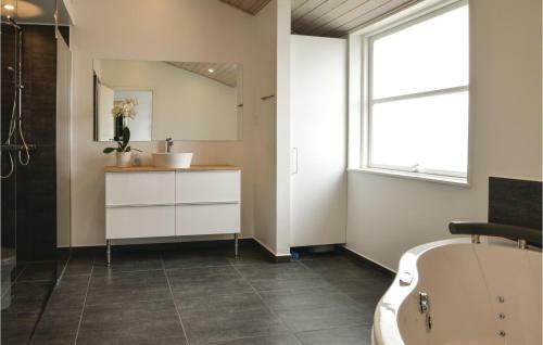 Holiday Home Toftekrogen L�kken Denm