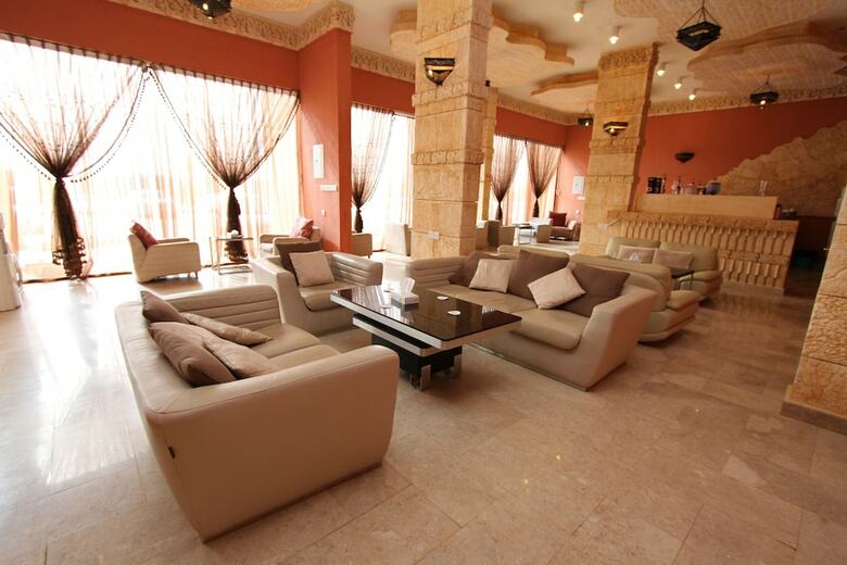 Raoum Inn Shaqra