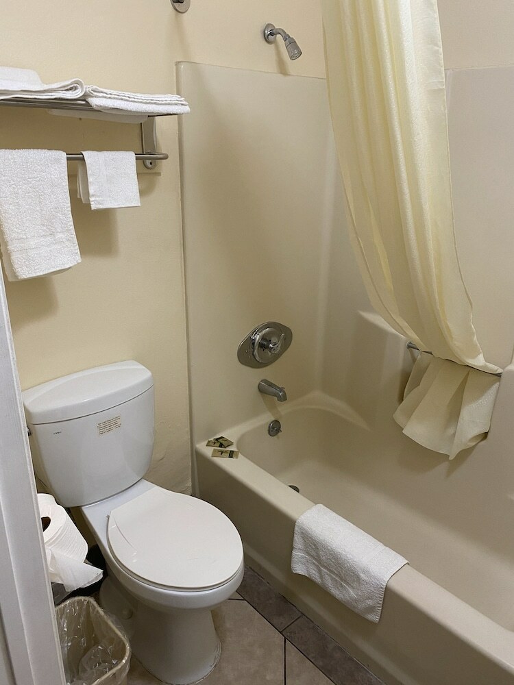 Hotel Pico Rivera Inn And Suites