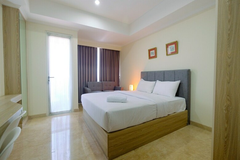 Modern Studio At Menteng Park Apartment