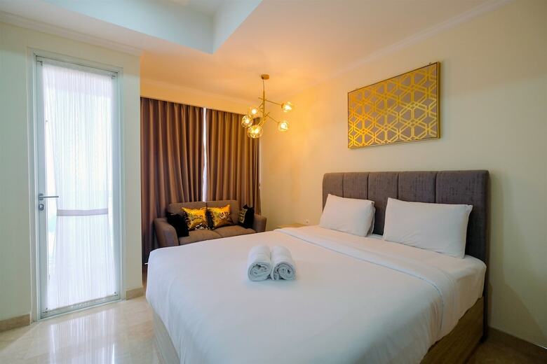 Stylish Studio Room Menteng Park Apartment