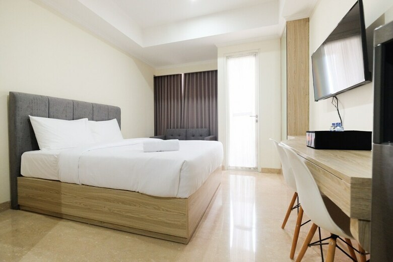 Simply Studio At Menteng Park Apartment
