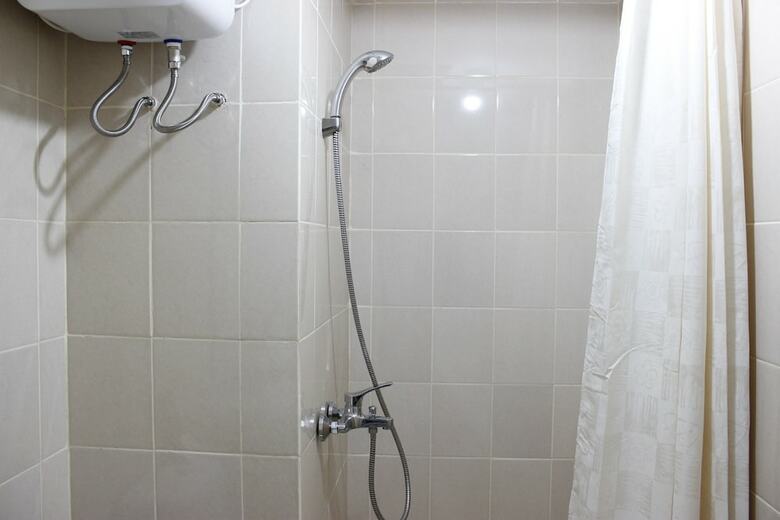 Warm 2br Apartment At Parahyangan Residence