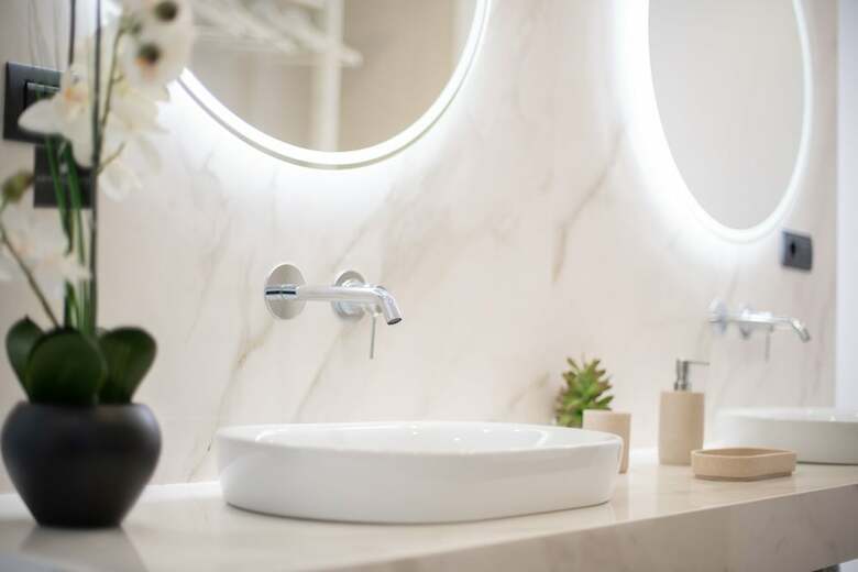 The One Luxury Apartments