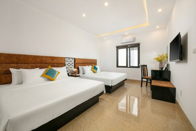 Hotel Tuan Chau Kingly Villa