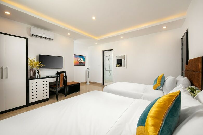 Hotel Tuan Chau Kingly Villa