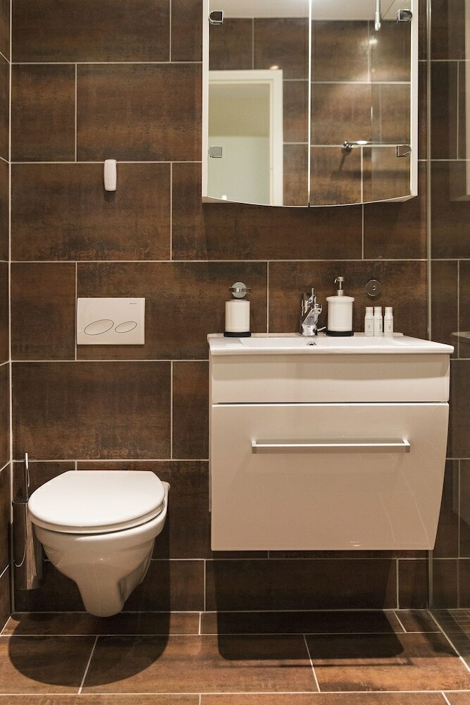 Stunning Modern Apartment "pocket Wifi"