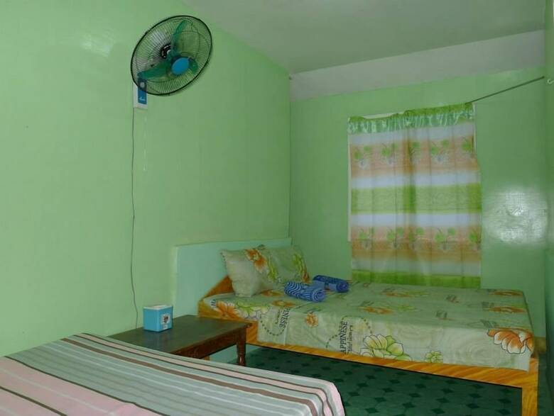 Hotel Mochileros Guesthouse
