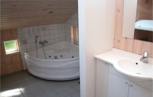 Holiday Home M�lleodde Nex� I