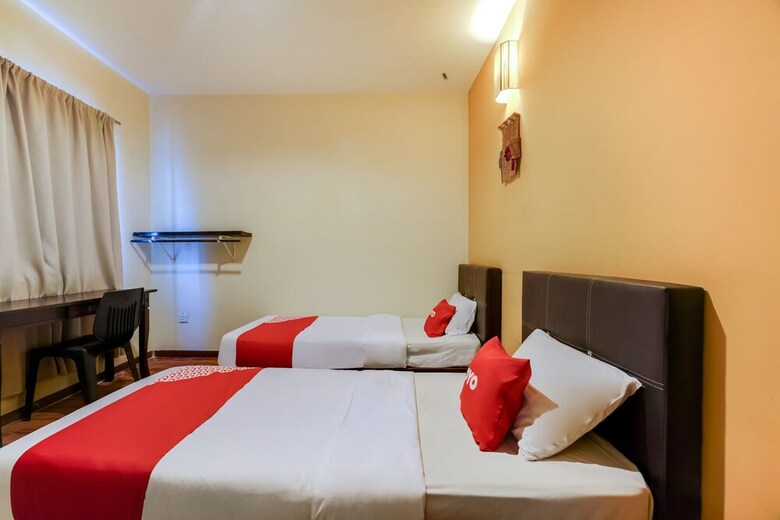 Oyo 44118 Budget Sk Hotel